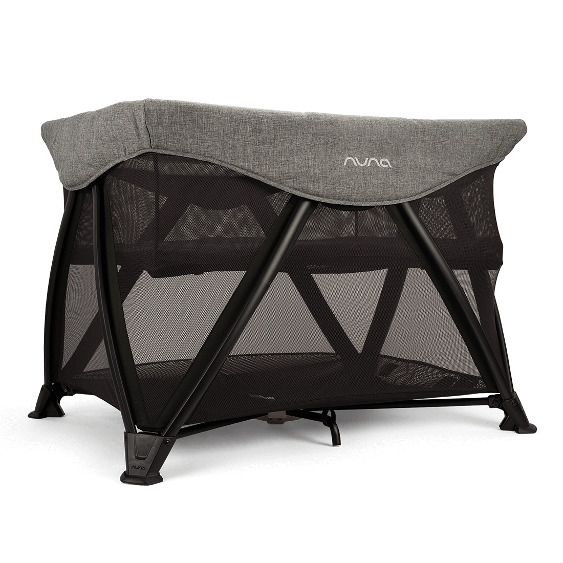 Nuna SENA aire playard with zip-out bassinet