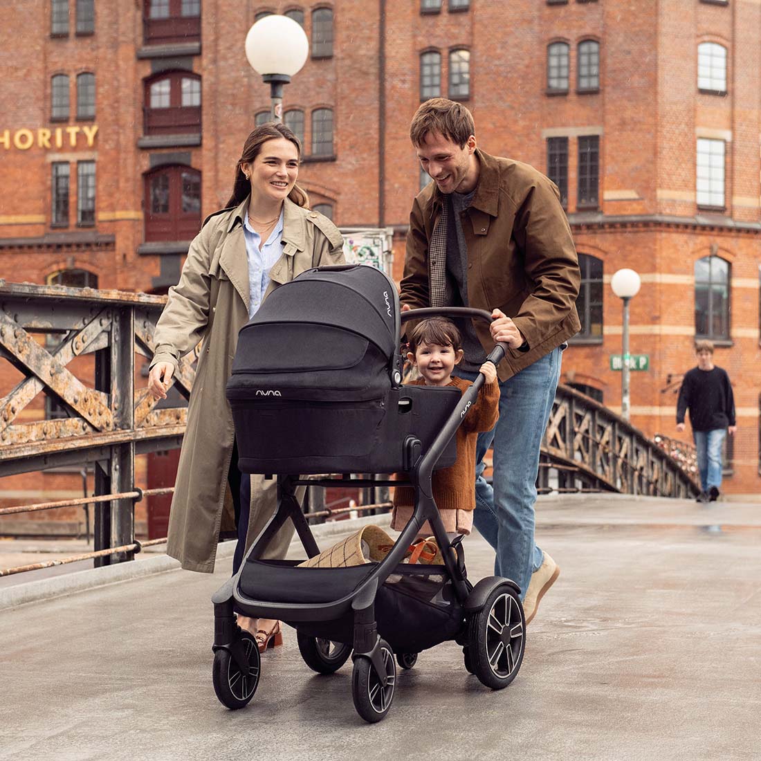 demi™ next + pipa™ next travel system 